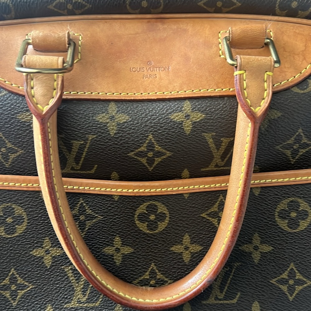 *SALE* Louis Vuitton Deuville Bag - Picture 8 of 8
